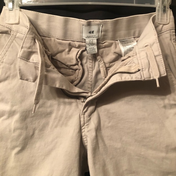 Men’s H &M khaki shorts - Picture 3 of 5